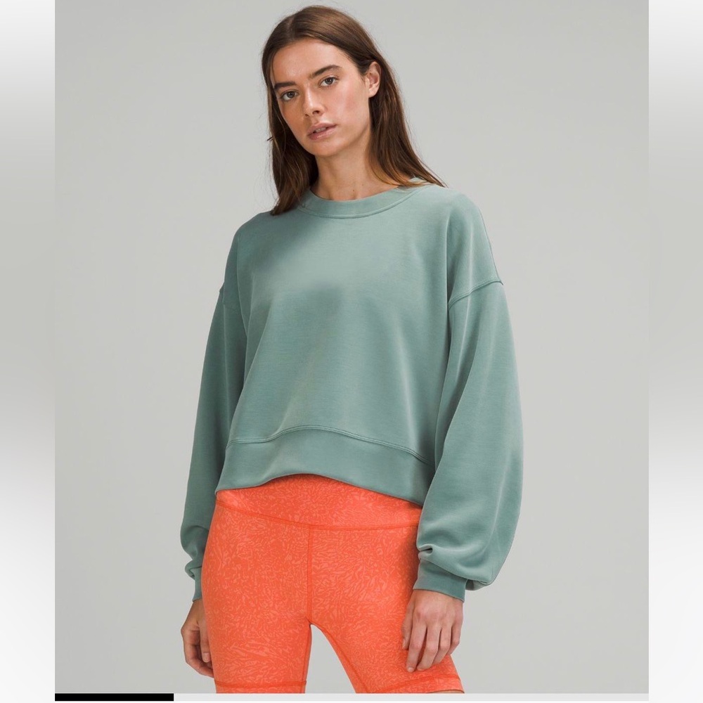 Lululemon Perfectly Oversized Crop Crewneck, Size S